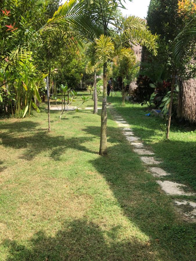 סלונג בלנאק Tropical Sunday Bungalow - Surf And Stay מראה חיצוני תמונה